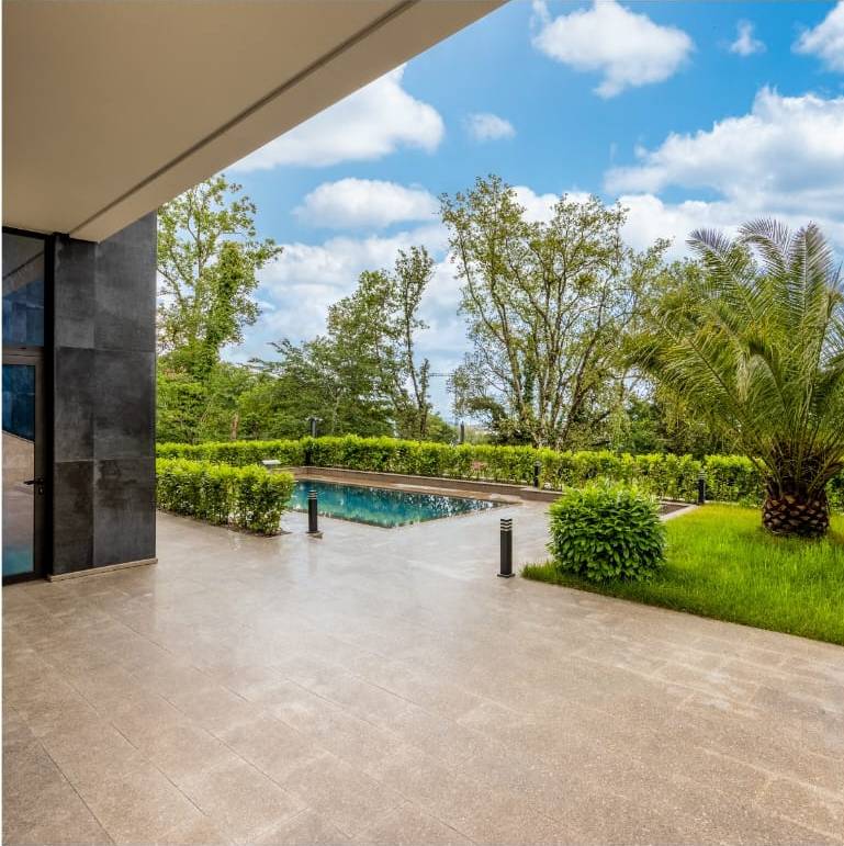 Вилла в Сириусе с прямым видом на Олимпийский парк и море