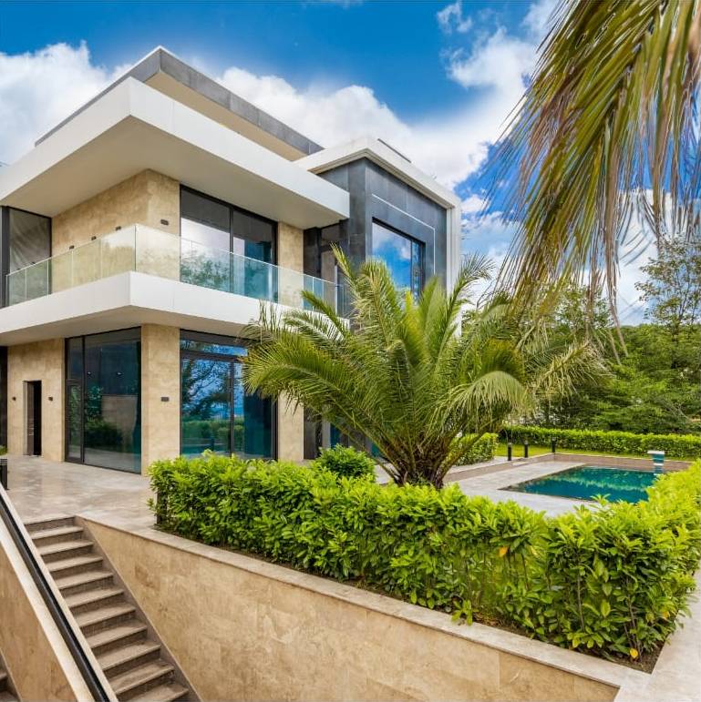 Вилла в Сириусе с прямым видом на Олимпийский парк и море