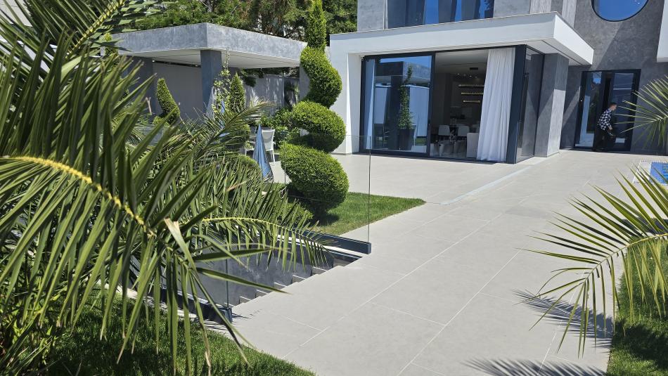 Элитная вилла с видом на море в КП Ручей Видный 320 м² с бассейном 360°