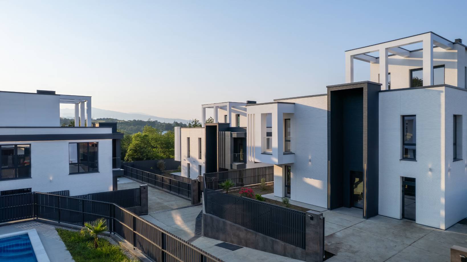 Коттеджи в КП Скайберри Вилладж (Skyberry Village)