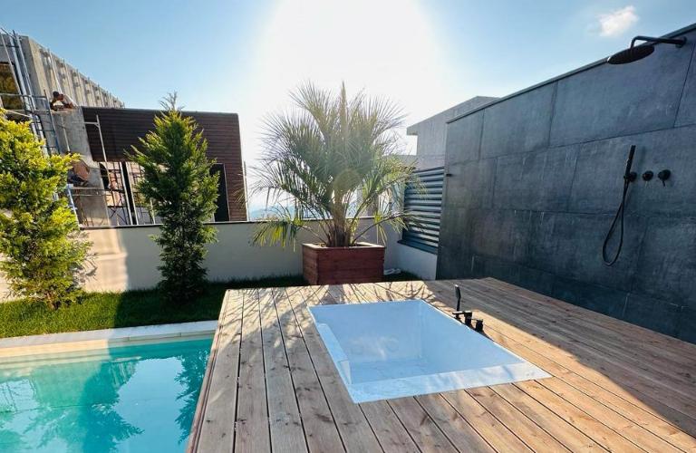 Дом с прямым видом на море в Сергей Поле