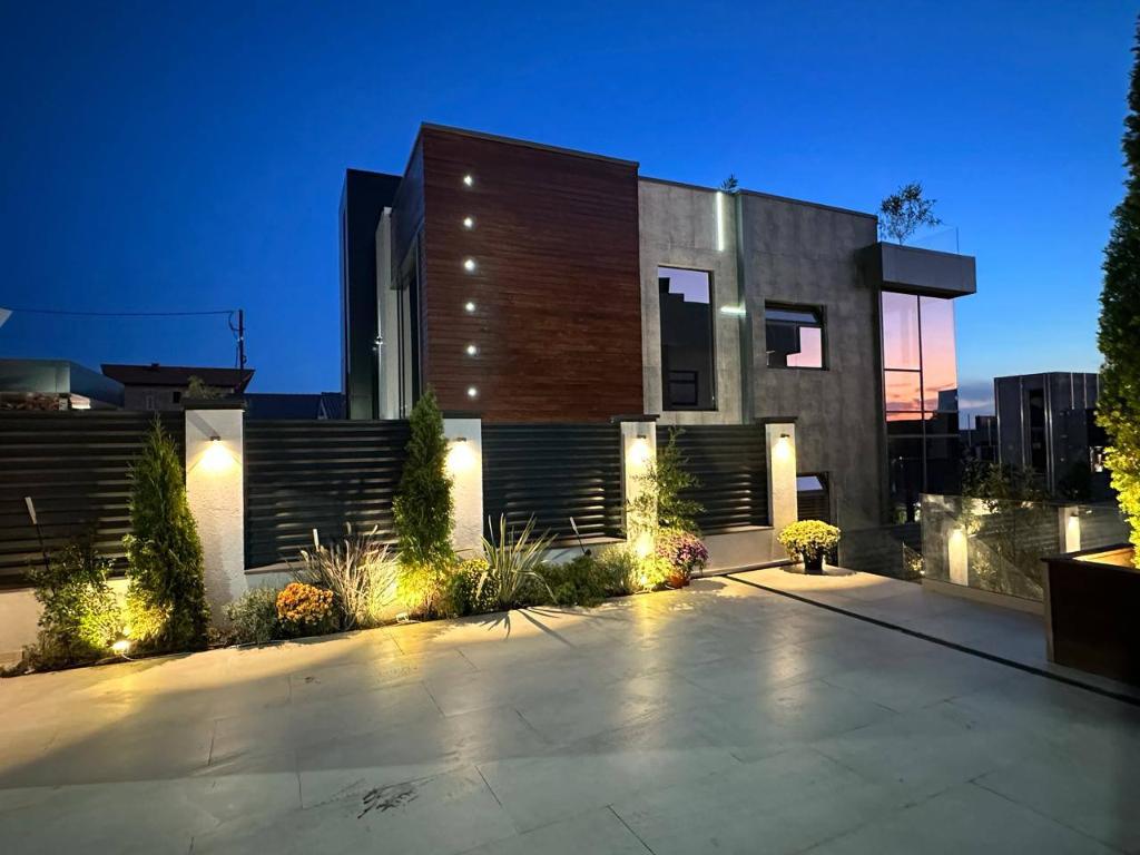 Дом с прямым видом на море в Сергей Поле