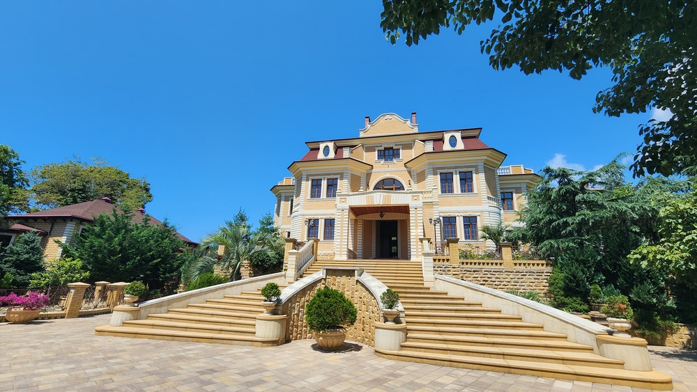 Rezidentsiya-u-morya-ZOLOTYYe-METRY