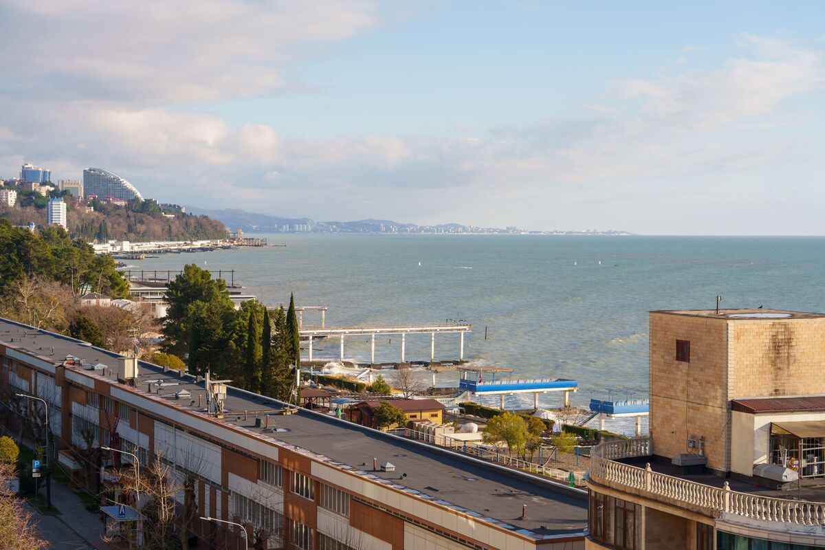 pervoklasnyj-penthaus-v-zhk-volna-sochi-u-morya