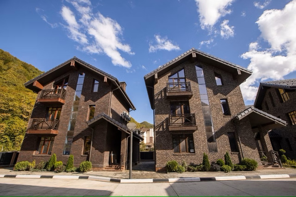 kupit-dom-polyana-gorky-village-sochi