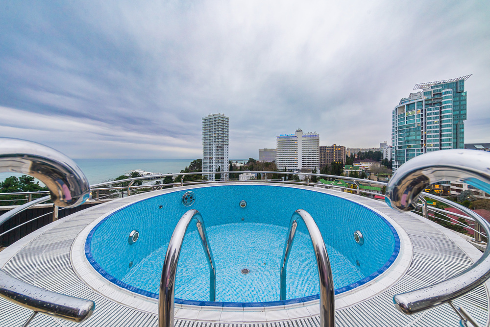 Isklyuchenie-penthaus-v-zhk-volna-sochi-u-morya