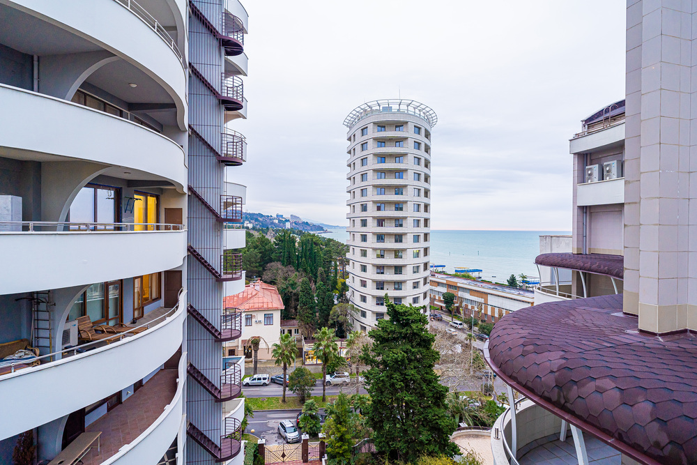 Isklyuchenie-penthaus-v-zhk-volna-sochi-u-morya