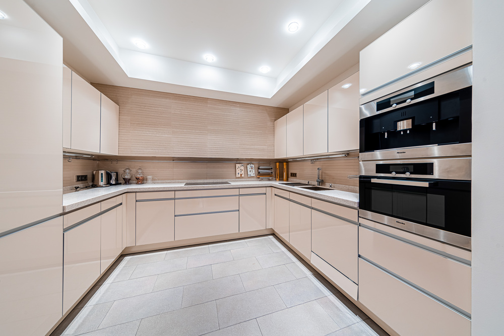 Isklyuchenie-penthaus-v-zhk-volna-sochi-u-morya