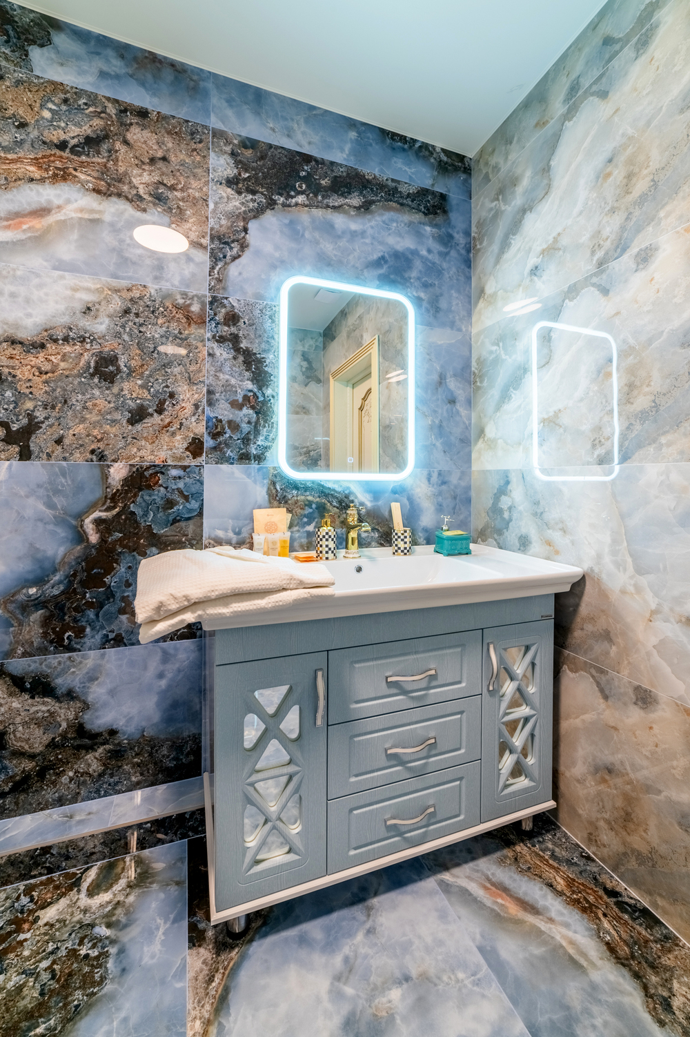 ak-royal-park-sochi-80m2