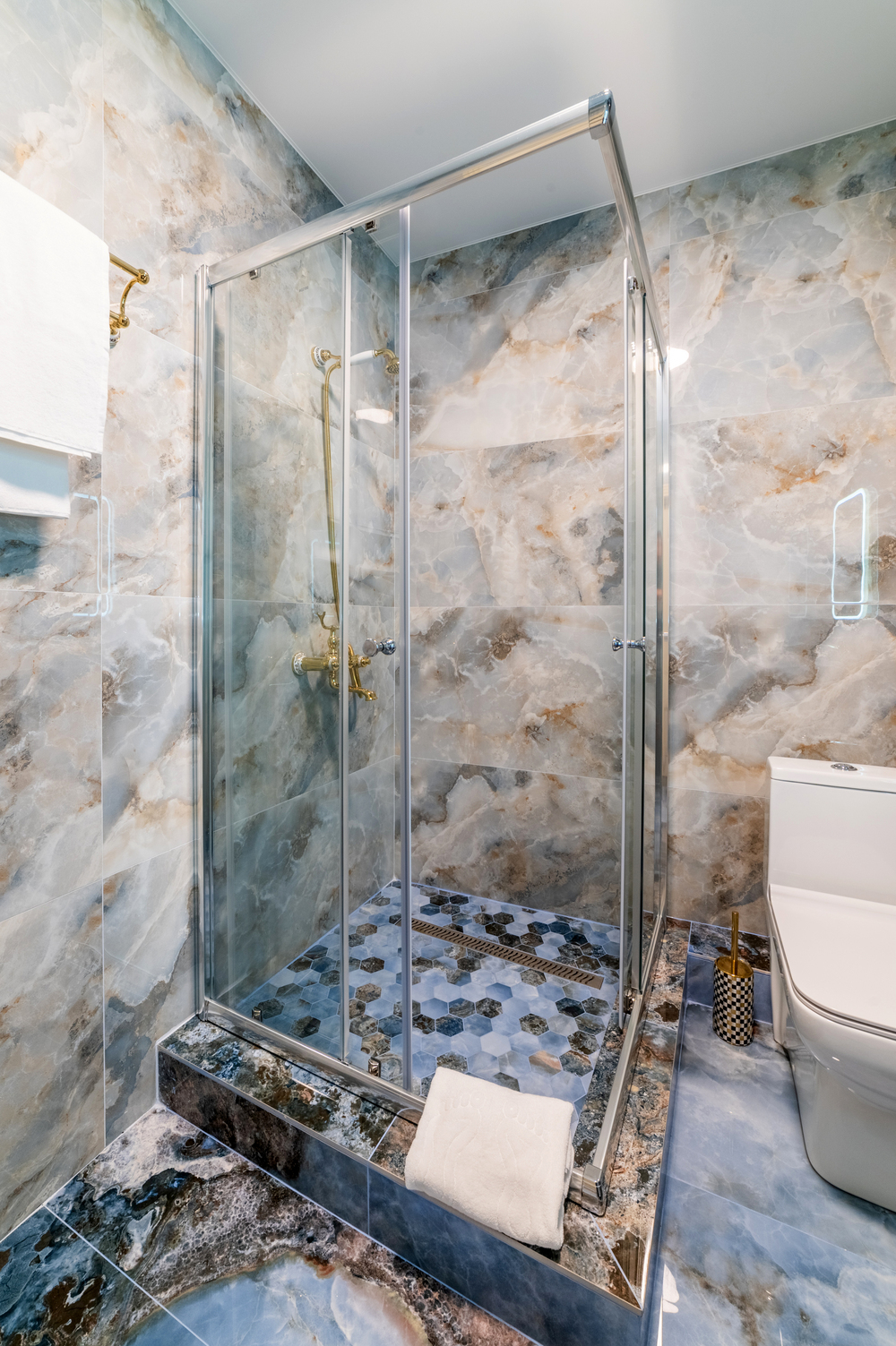 ak-royal-park-sochi-80m2