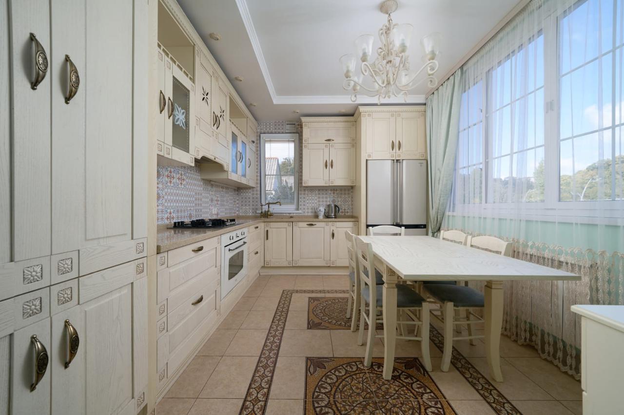 dom-sochi-abrovaya-300m2