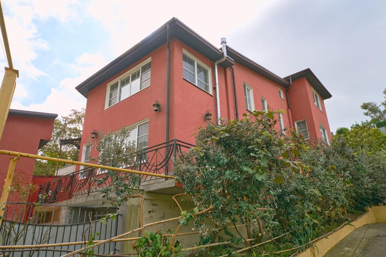 dom-sochi-abrovaya-300m2