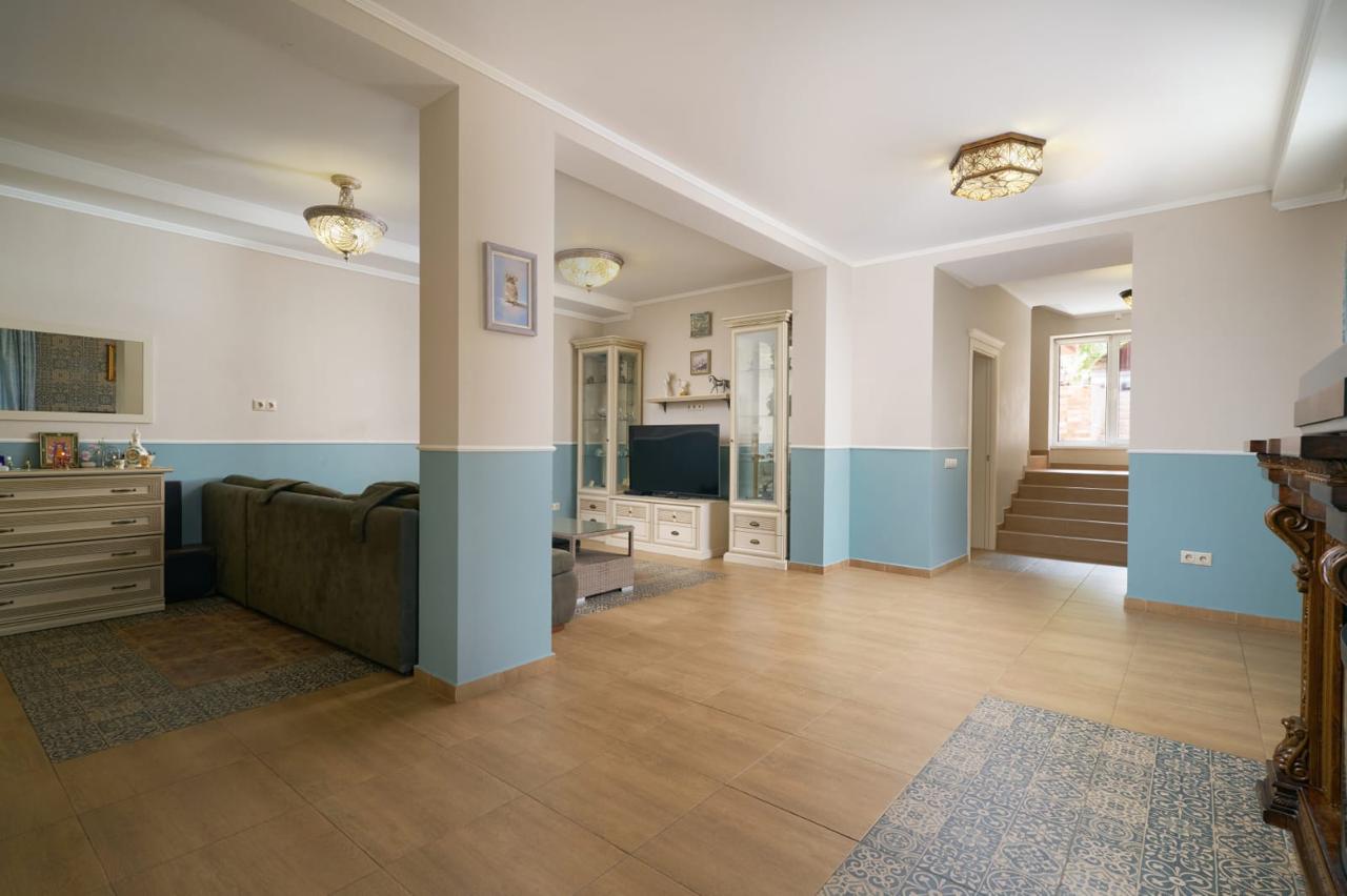 dom-sochi-abrovaya-300m2