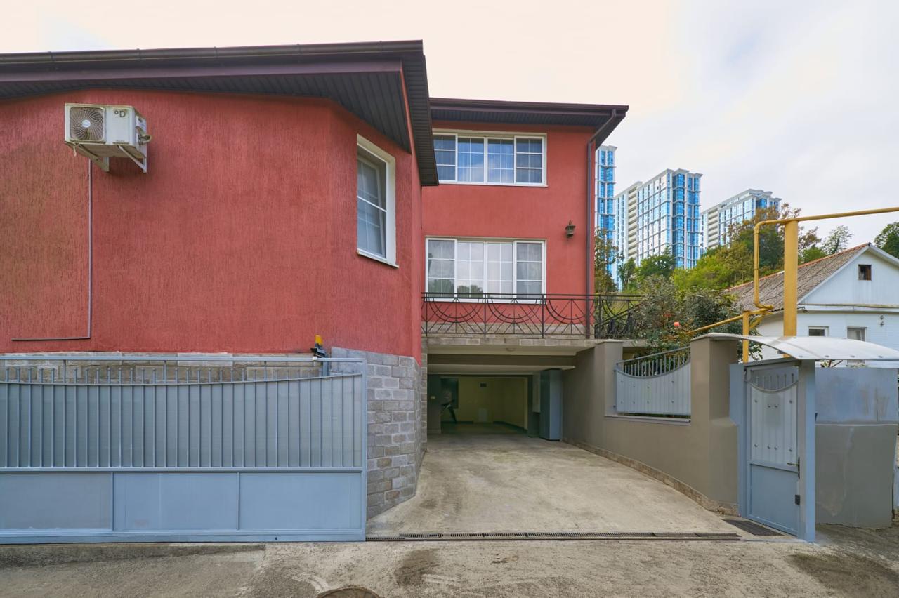 dom-sochi-abrovaya-300m2