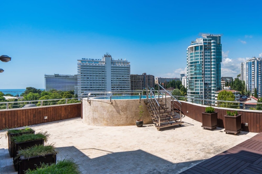 Isklyuchenie-penthaus-v-zhk-volna-sochi-u-morya