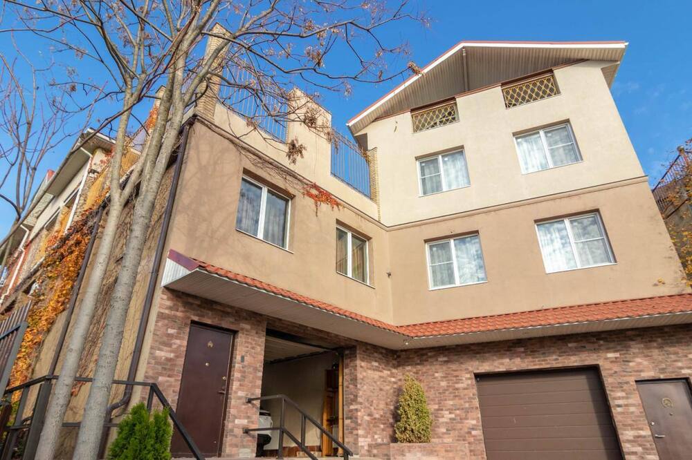 резиденция на целинная