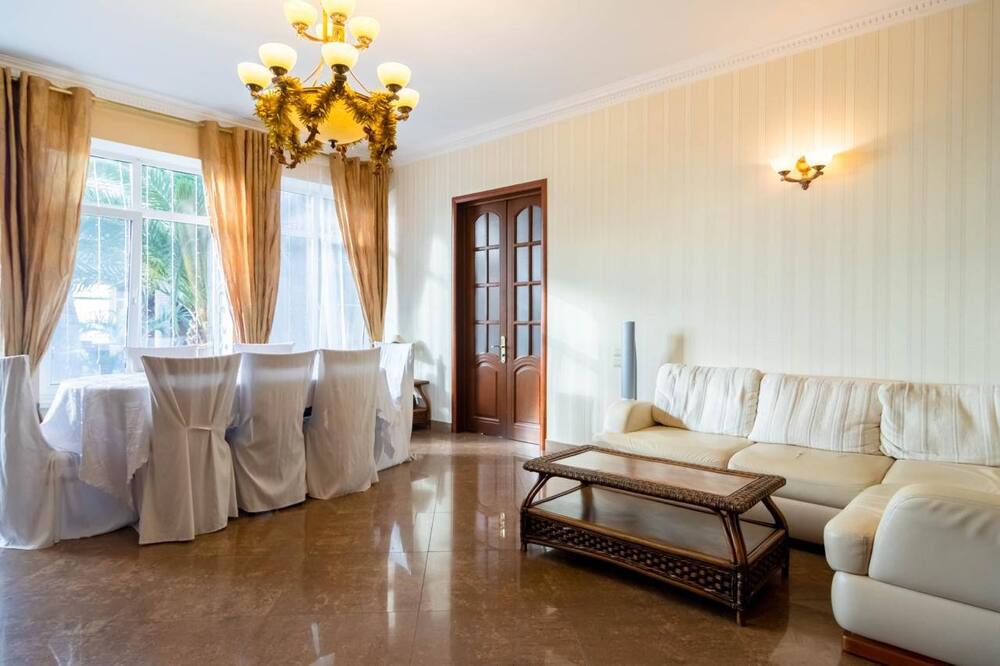 резиденция на целинная