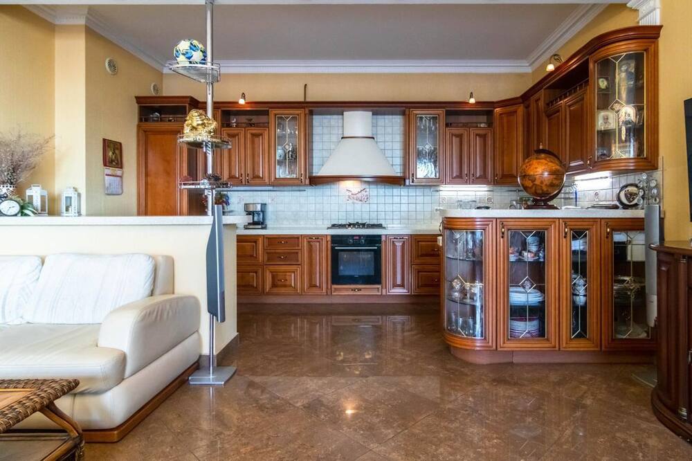 резиденция на целинная