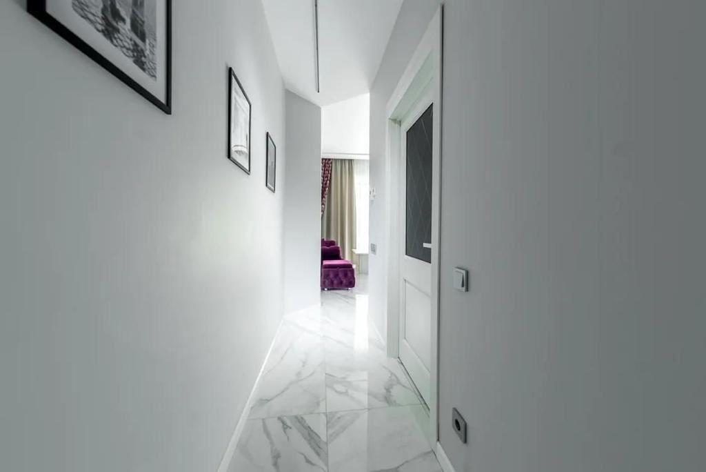 Актер apartments-akter-gelaksi-v-sochi