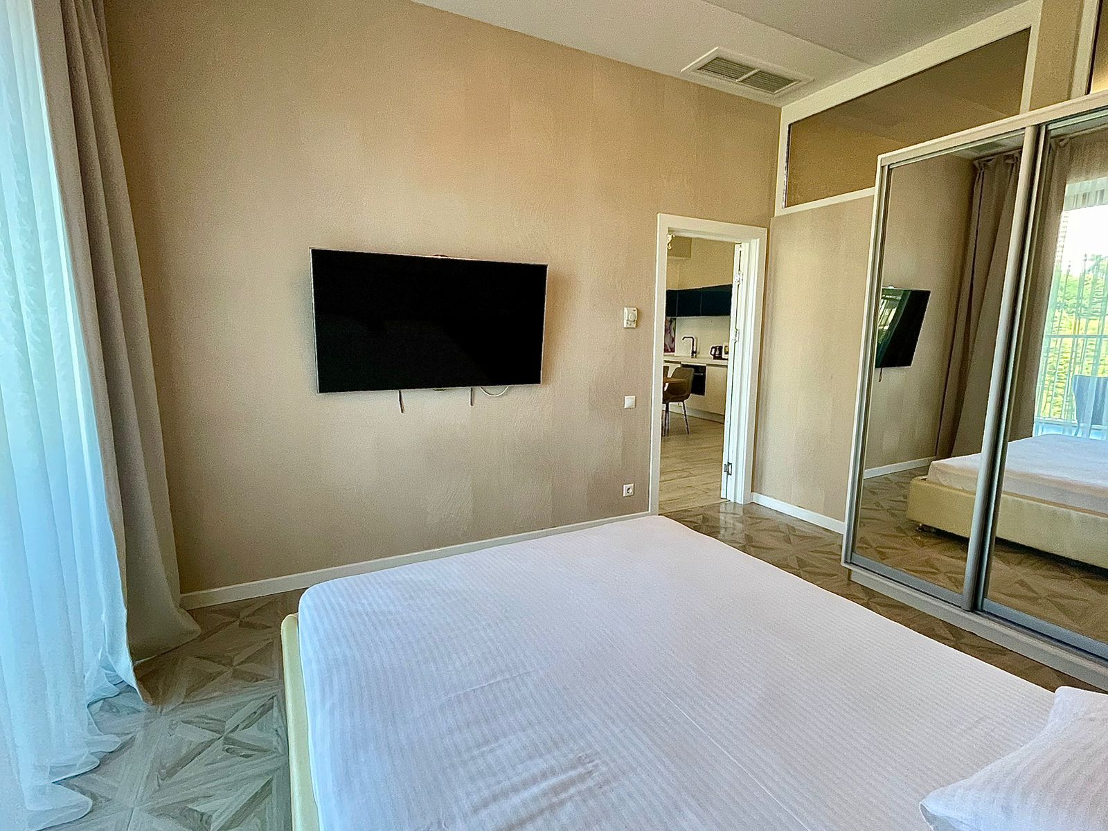 apartamenty-akter-gelaksi-14-etazh-vid-na-more