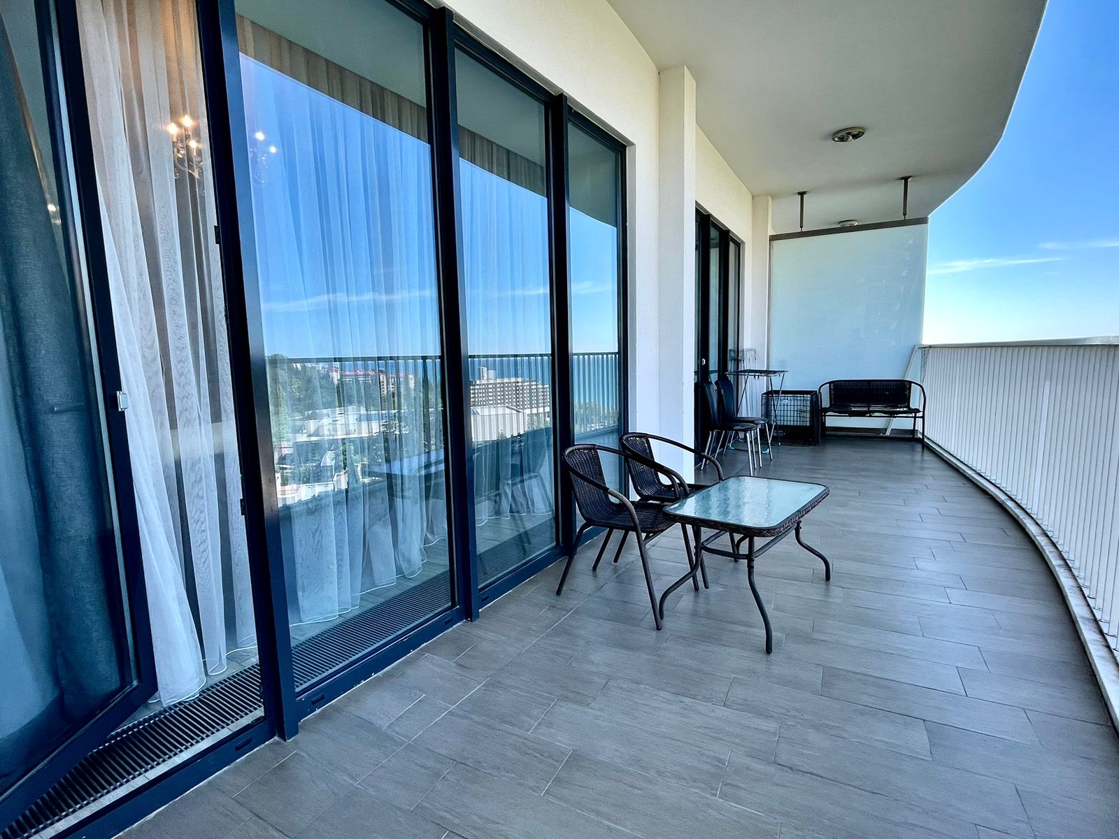 apartamenty-akter-gelaksi-14-etazh-vid-na-more