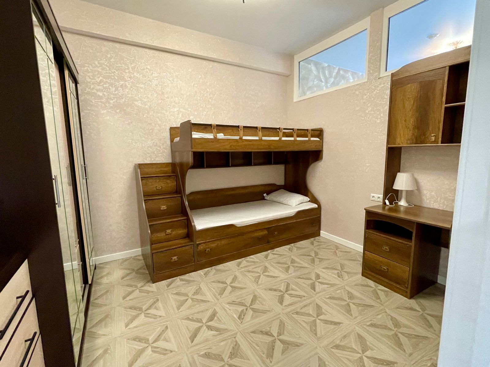 apartamenty-akter-gelaksi-14-etazh-vid-na-moreapartamenty-akter-gelaksi-14-etazh-vid-na-more