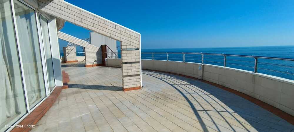 penthaus-v-zhk-volna-sochi-u-morya