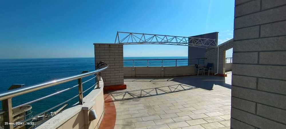 penthaus-v-zhk-volna-sochi-u-morya